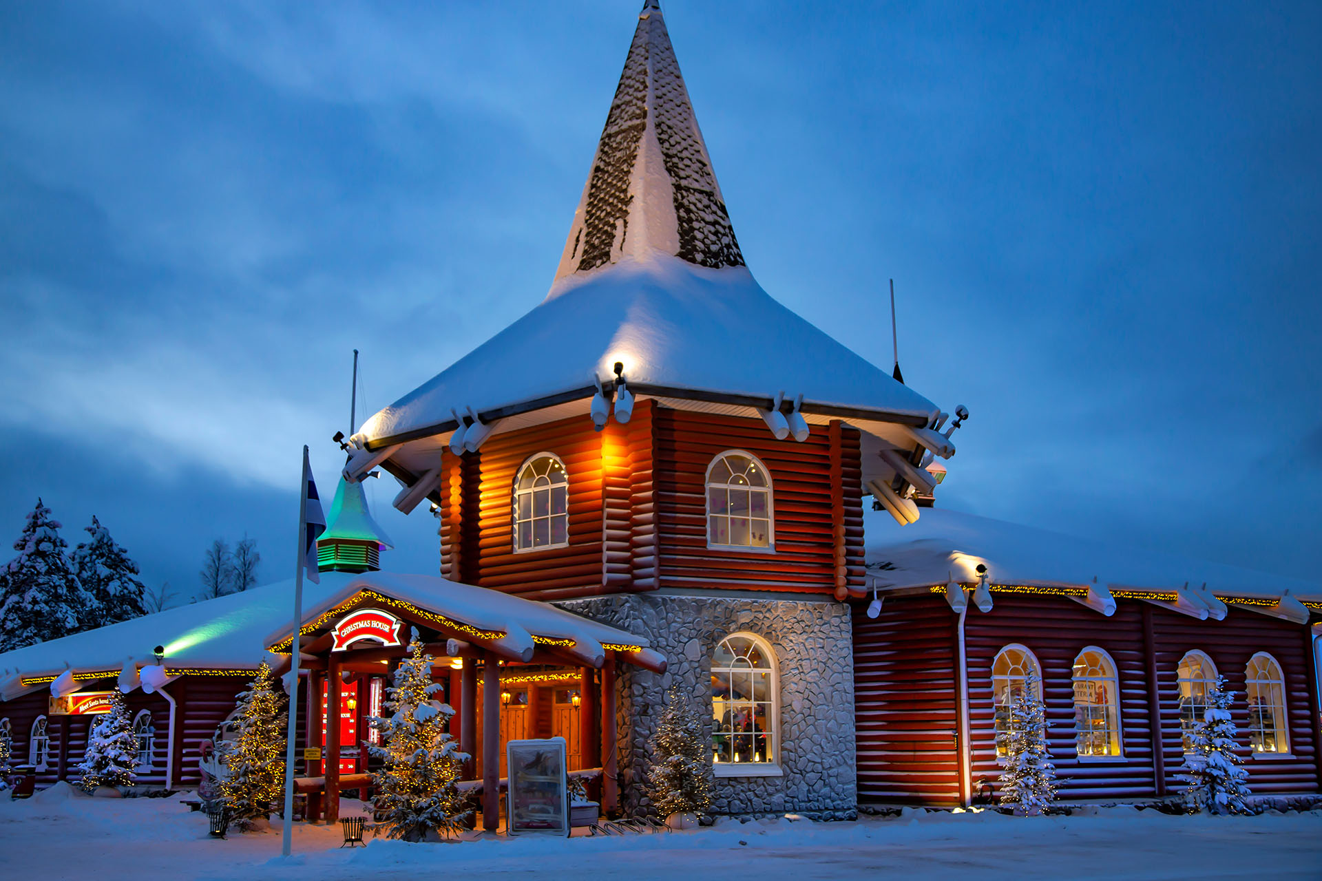 Arctic Aurora Escape – 69° North Norway