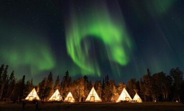 Arctic Aurora Escape – Yellowknife