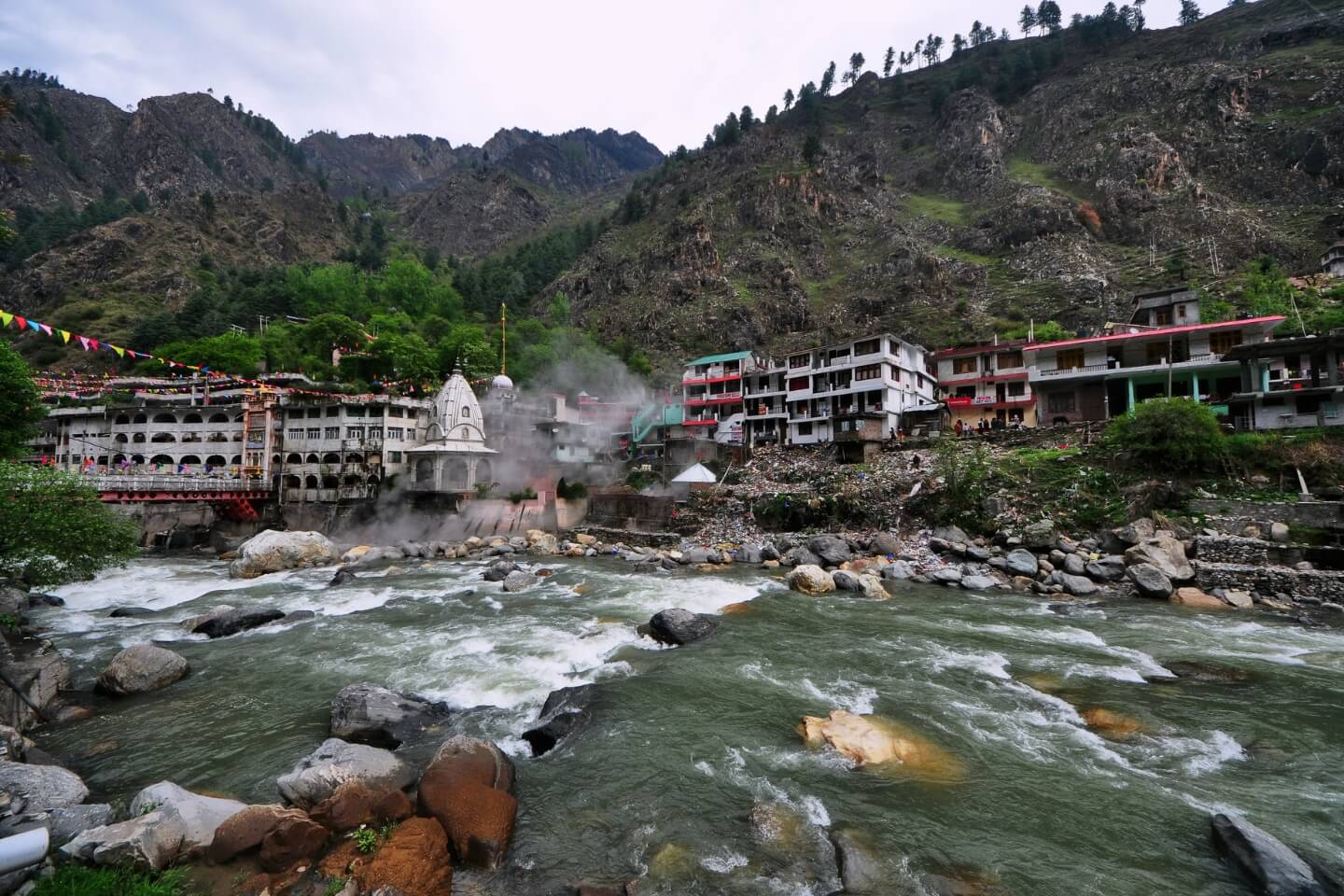Enchanting Shimla Manali Mountain Retreat
