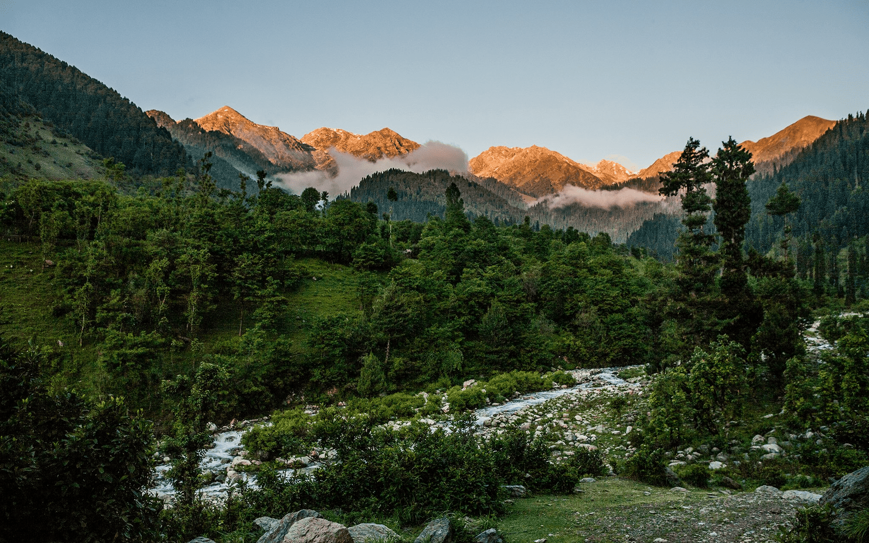 Kashmir Valley & Katra Divine Escape
